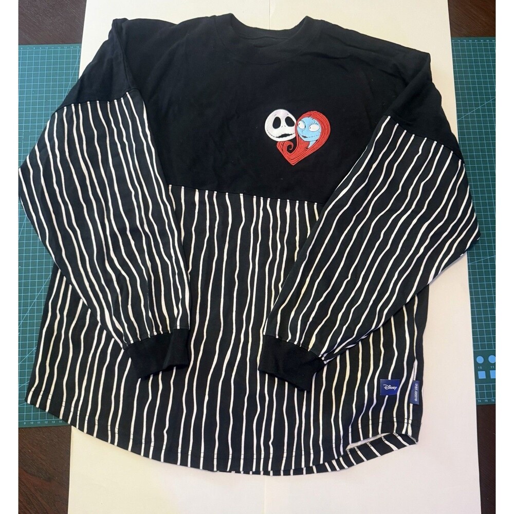 Disney The Nightmare Before Christmas, Jack And Sally Spirit Jersey Size Medium.